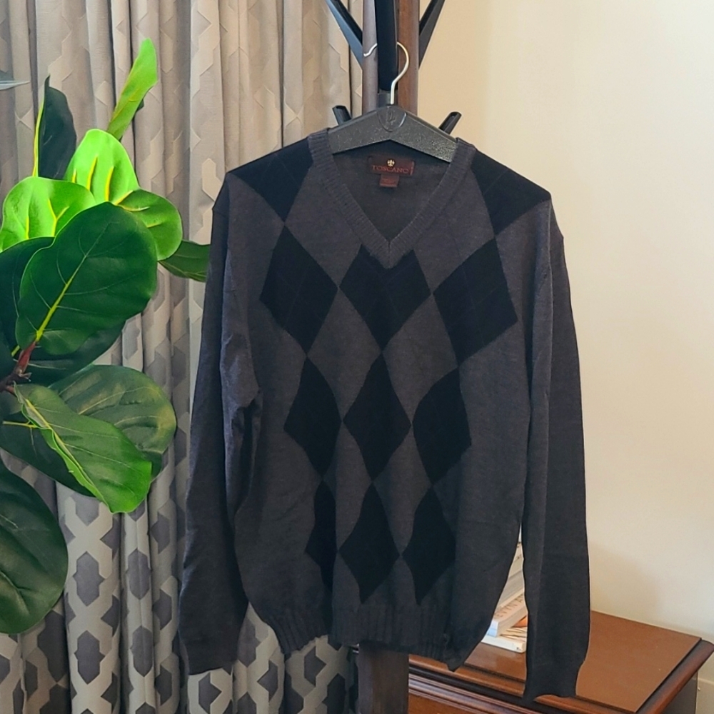 New Mens Toscano mens sweater, grey and black 100% merino wool. Size large.